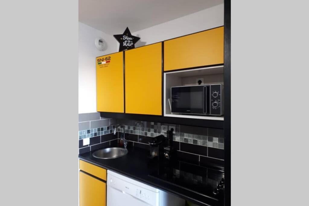 Magnifique Rez De Jardin & Piscine & Bord De Mer Apartment Six-Fours-les-Plages Luaran gambar