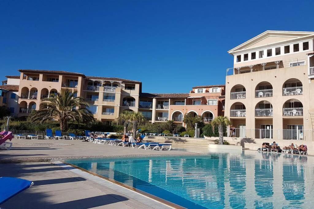 Magnifique Rez De Jardin & Piscine & Bord De Mer Apartment Six-Fours-les-Plages Luaran gambar